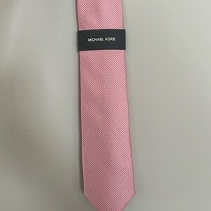 Men’s Michael Kors Pink Tie 100% Polyester Wedding Prom Homecoming NWT